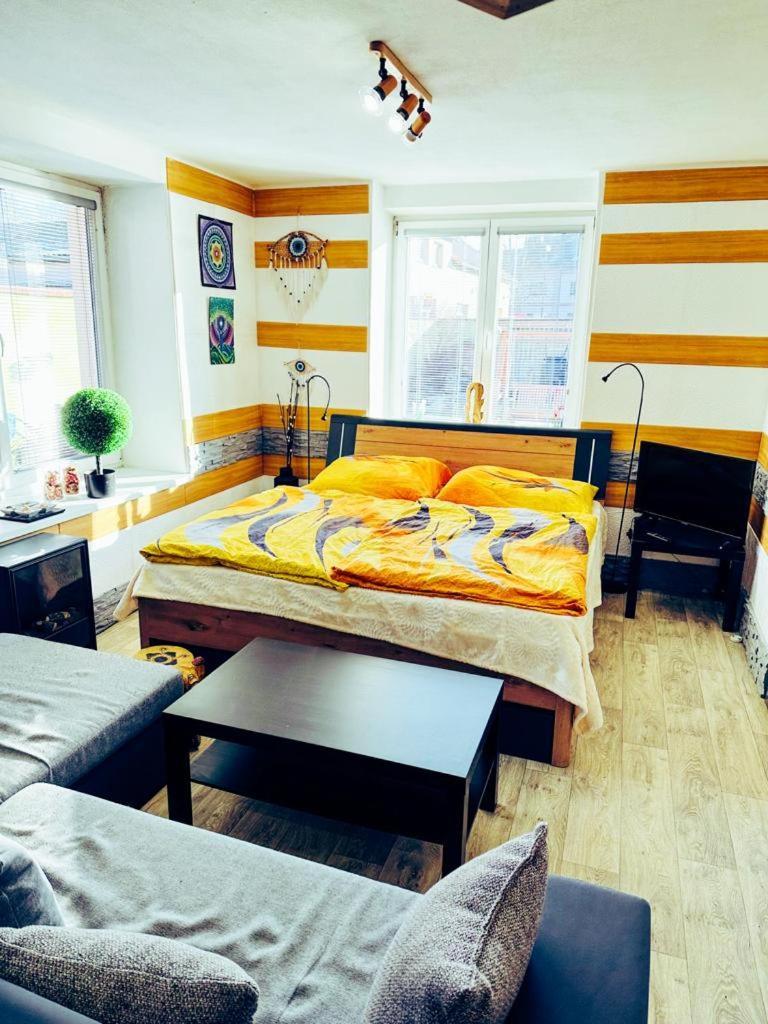 Apartman Pod Hradem Horsovsky Tyn Экстерьер фото