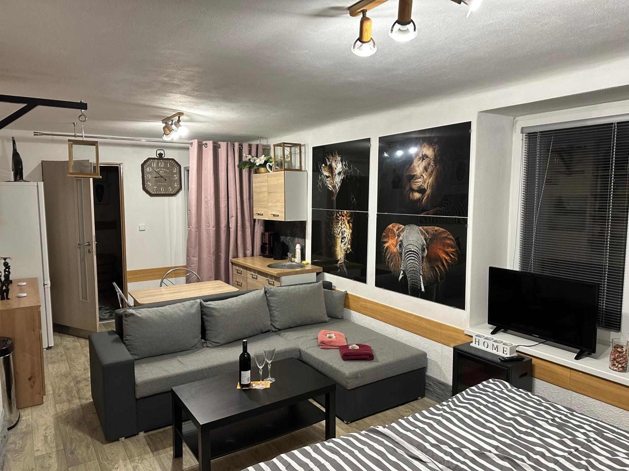 Apartman Pod Hradem Horsovsky Tyn Экстерьер фото