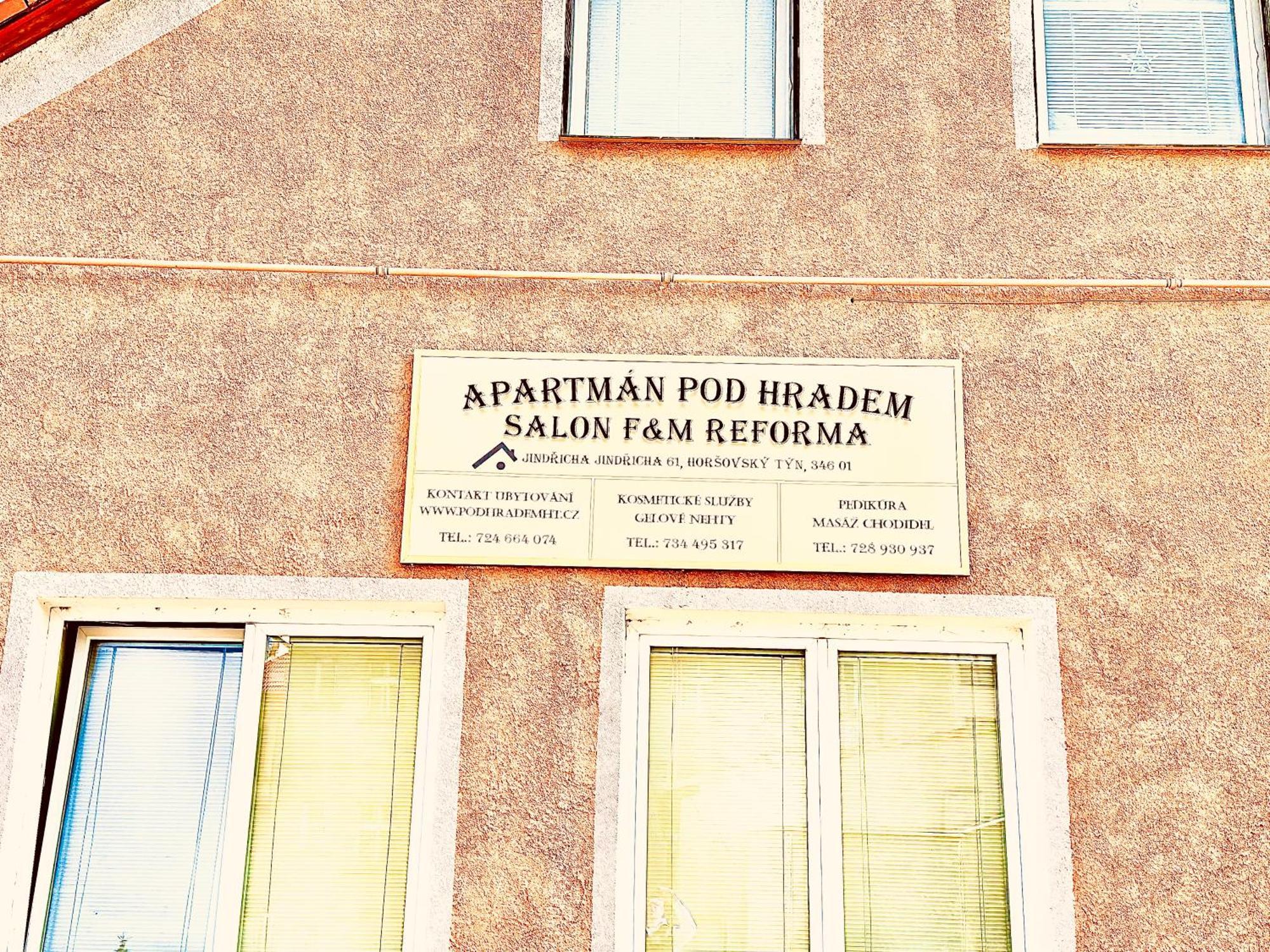 Apartman Pod Hradem Horsovsky Tyn Экстерьер фото