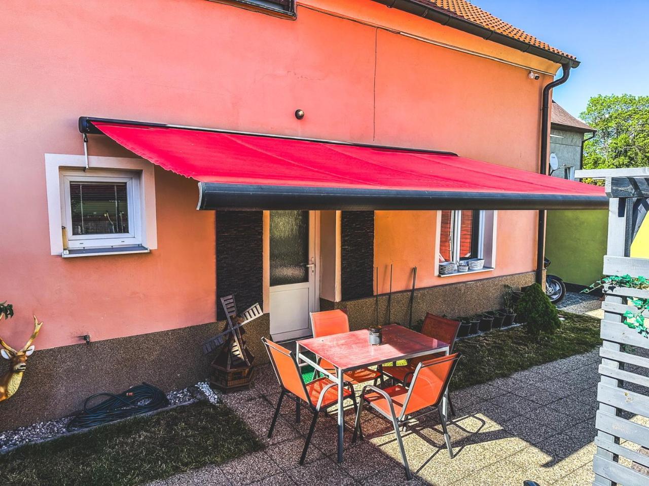 Apartman Pod Hradem Horsovsky Tyn Экстерьер фото